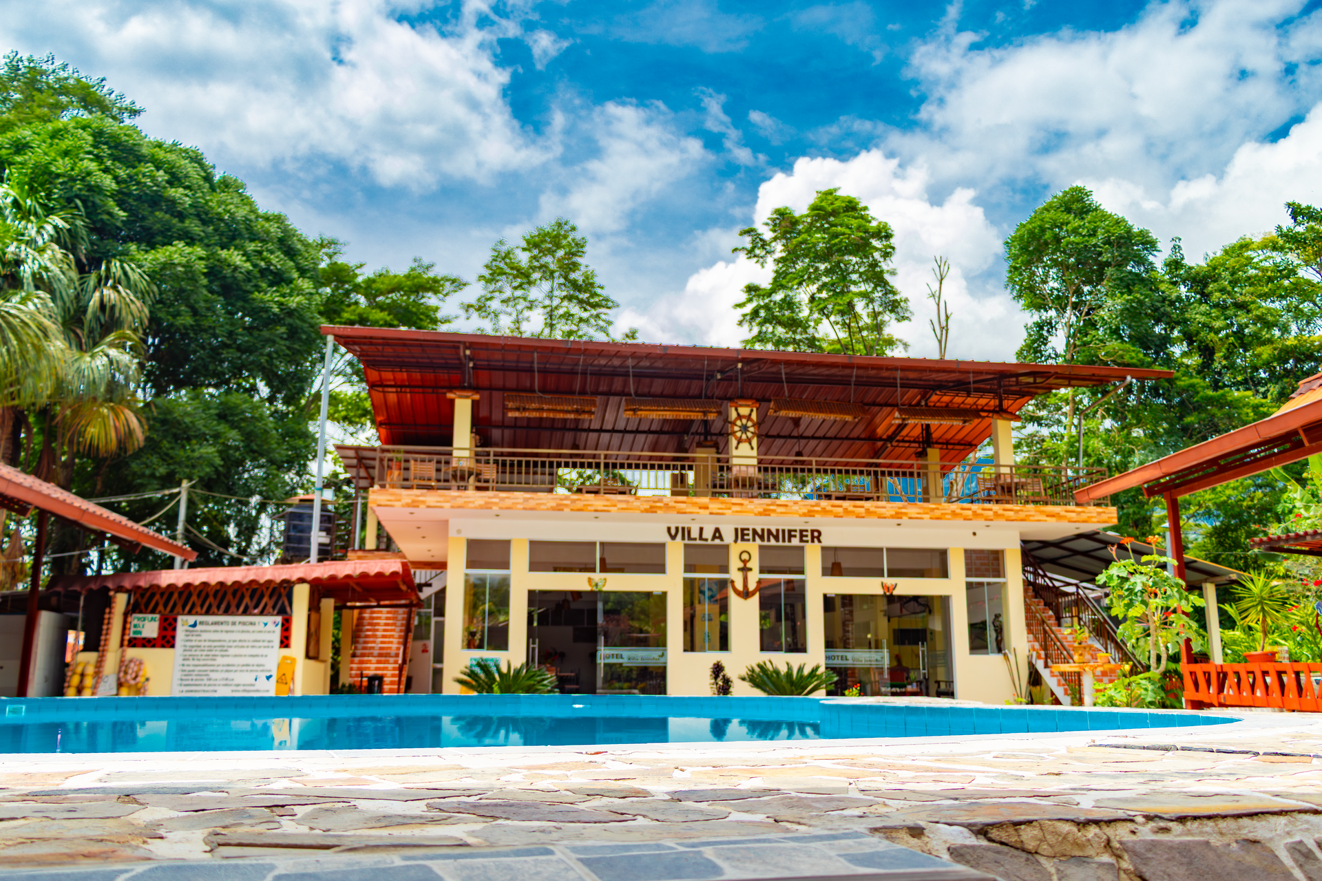 Piscinas, jardines y áreas de descanso de Villa Jennifer, fotografía 3